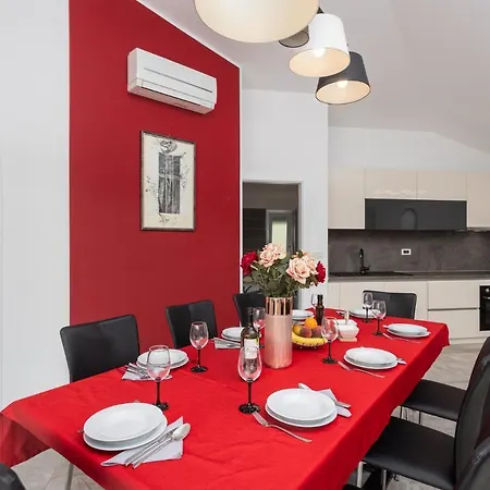 Lm Villa